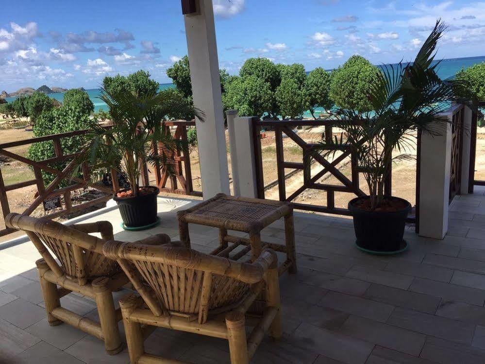 Kuta  Friends Beach Hotel מראה חיצוני תמונה